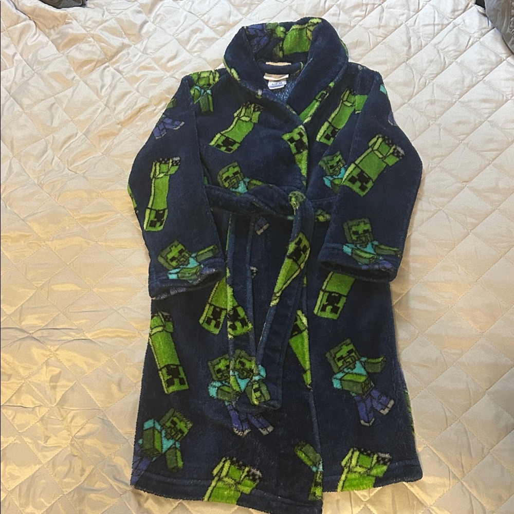 Boys XS Minecraft Robe with Belt Tie